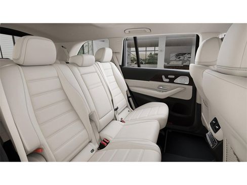 New 2026 Mercedes-Benz GLS 450 4MATIC image 5