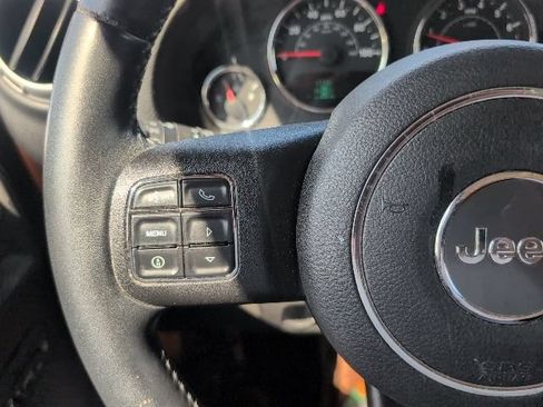 Used 2013 Jeep Wrangler Unlimited Sahara w/ Dual Top Group AWD/4WD image 13