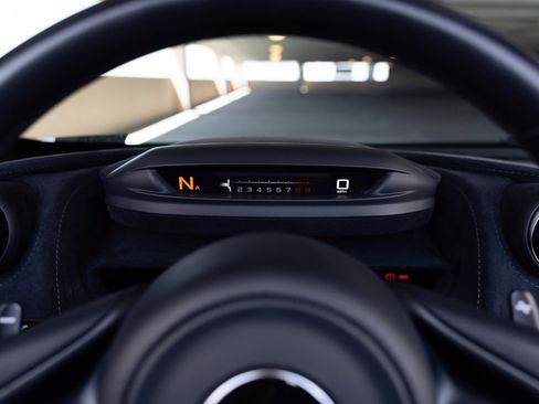 Used 2020 McLaren 720S Performance RWD image 44