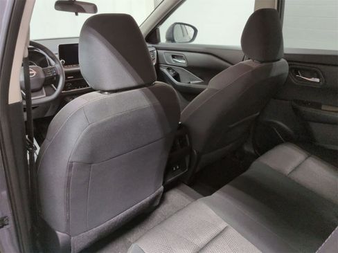 Used 2025 Nissan Rogue SV image 19