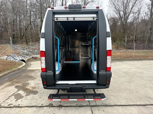 Used 2024 RAM ProMaster 3500 w/ Delivery Van Package image 30