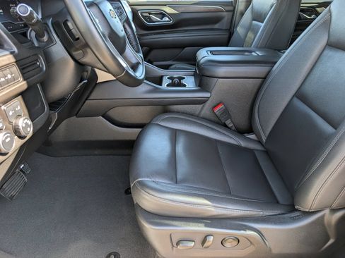 Certified 2024 Chevrolet Suburban LT AWD/4WD image 18