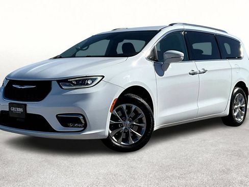 Used 2021 Chrysler Pacifica Touring-L AWD/4WD image 14