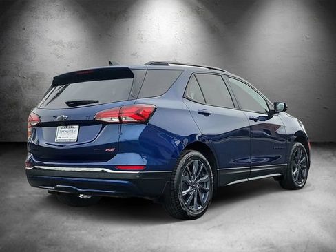 Used 2023 Chevrolet Equinox RS w/ RS Leather Package AWD/4WD image 3
