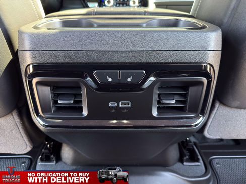 Used 2025 GMC Sierra 2500 AT4X AWD/4WD image 30