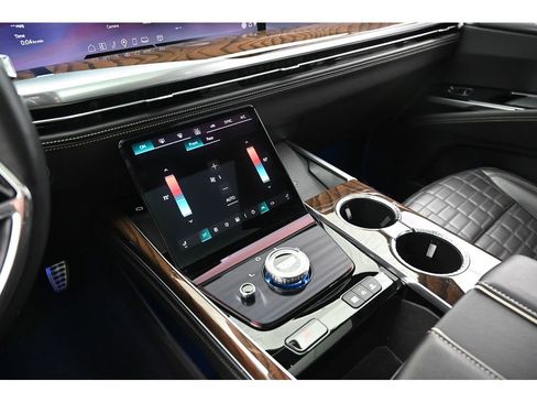 Used 2025 Cadillac Escalade Sport Platinum image 48