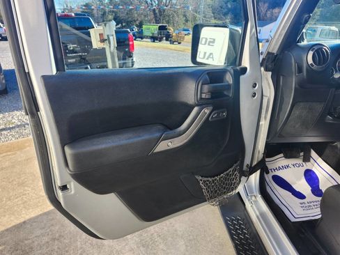 Used 2012 Jeep Wrangler Sport image 7
