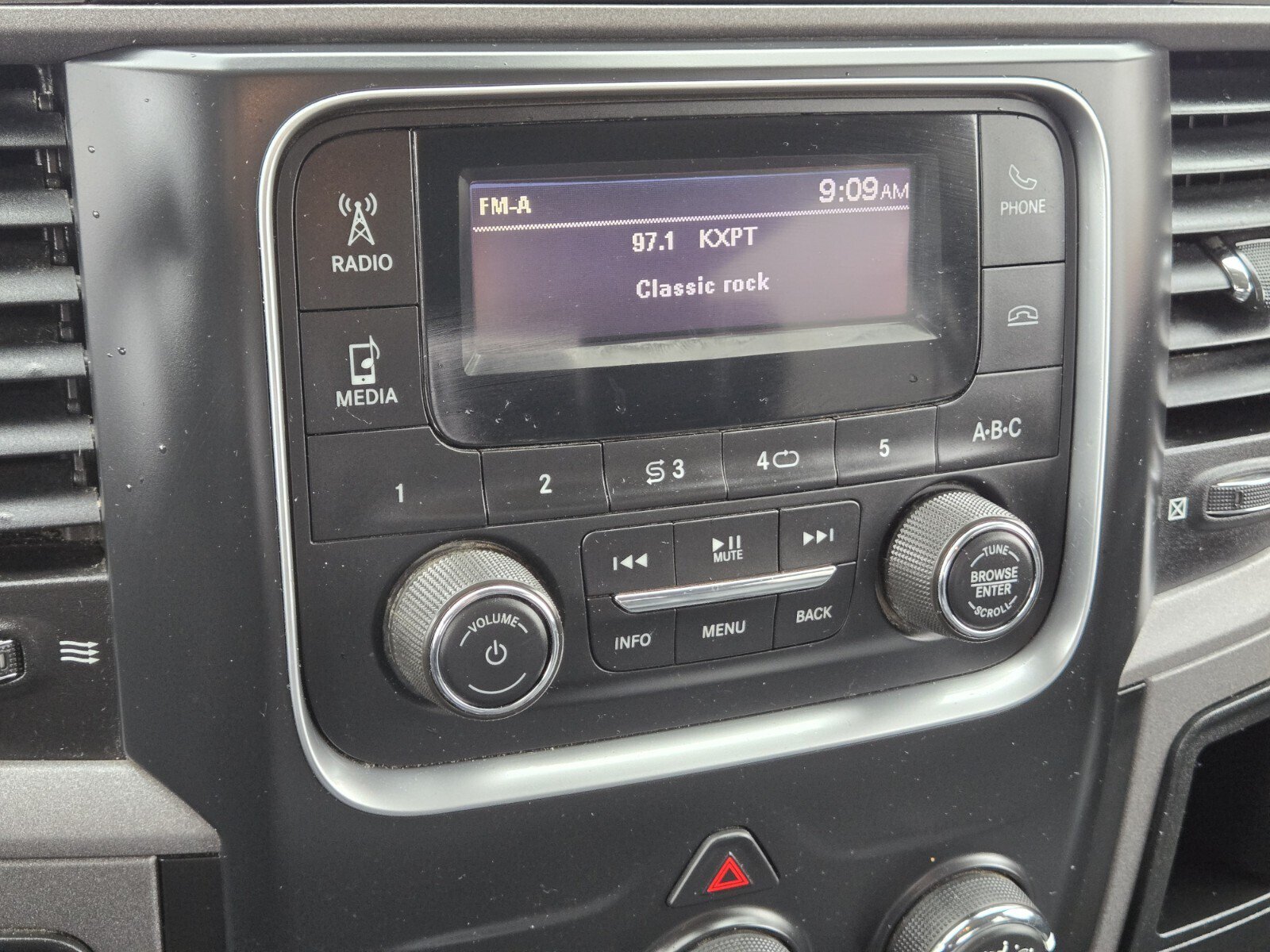 Used 2018 RAM 3500 Tradesman RWD image 18
