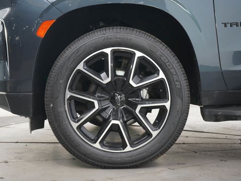 Used 2021 Chevrolet Tahoe RST w/ Luxury Package AWD/4WD image 35