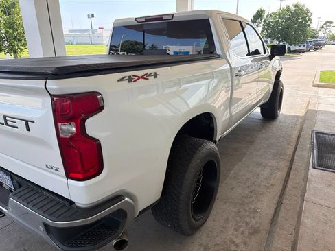 Used 2020 Chevrolet Silverado 1500 LTZ w/ LTZ Plus Package AWD/4WD image 2