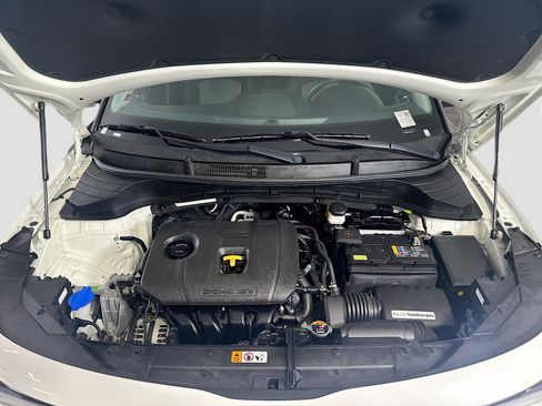 Used 2025 Kia Soul LX w/ LX Technology Package FWD image 33