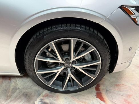 Used 2017 Volvo S90 T6 Momentum w/ Vision Package AWD/4WD image 39