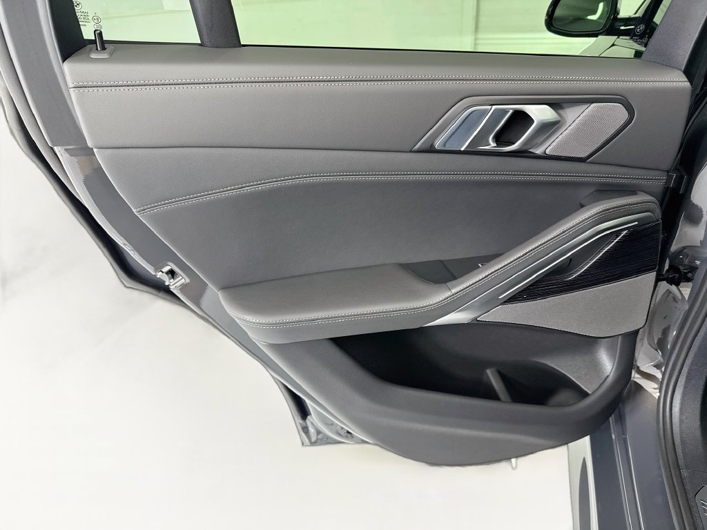 New 2027 BMW X6 xDrive40i AWD/4WD image 25