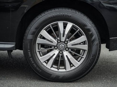 Used 2019 Nissan Pathfinder SL image 18