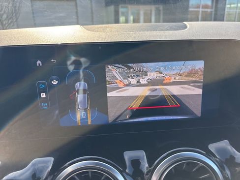 Used 2025 Mercedes-Benz GLA 250 4MATIC image 27