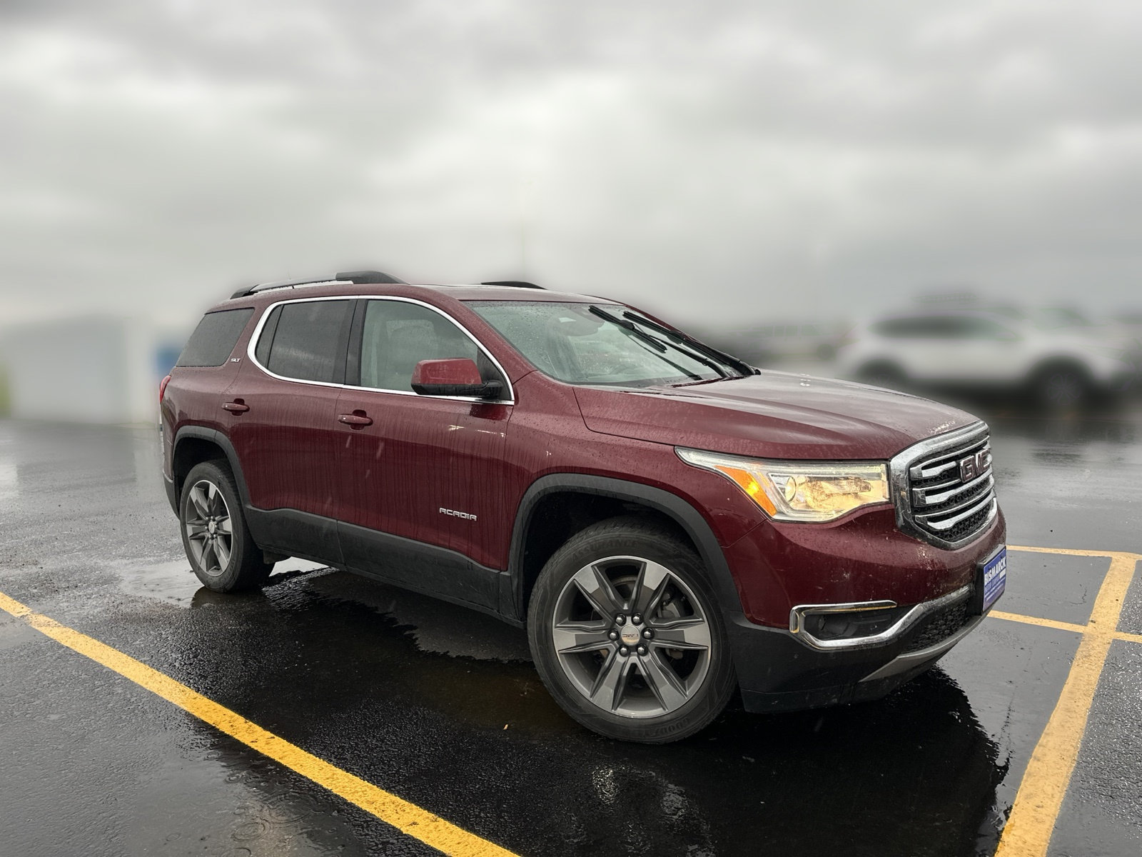 Used 2018 GMC Acadia SLT FWD image 2