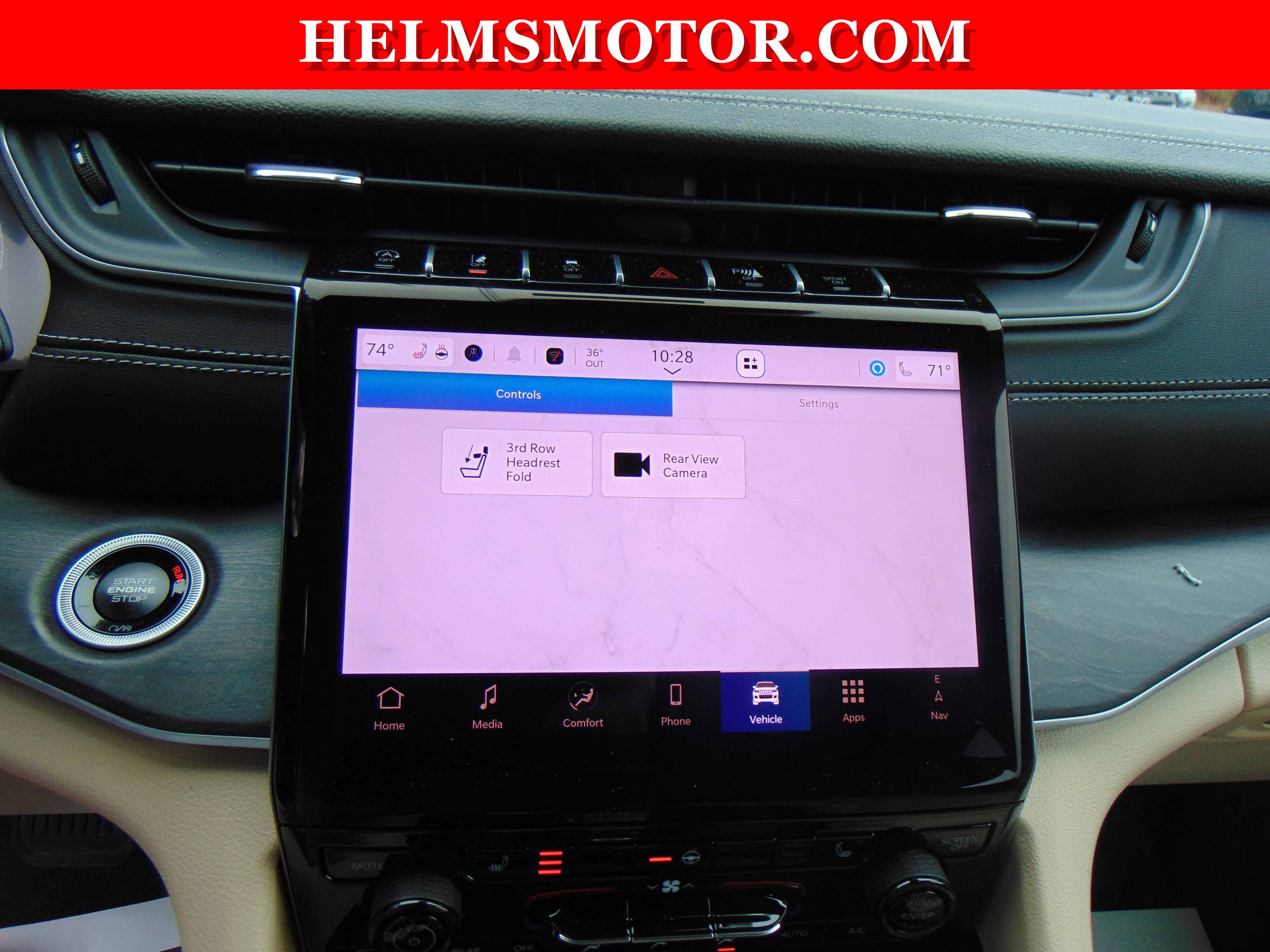 Used 2025 Jeep Grand Cherokee L Limited RWD image 27