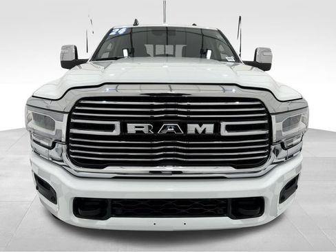 Used 2024 RAM 2500 Laramie w/ Safety Group image 8