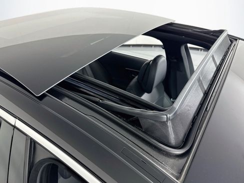Used 2026 Mercedes-Benz C 300 Sedan image 23