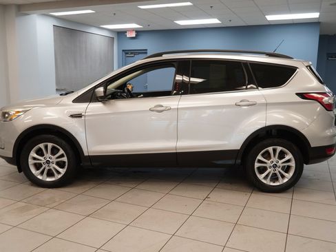 Used 2018 Ford Escape SEL AWD/4WD image 2