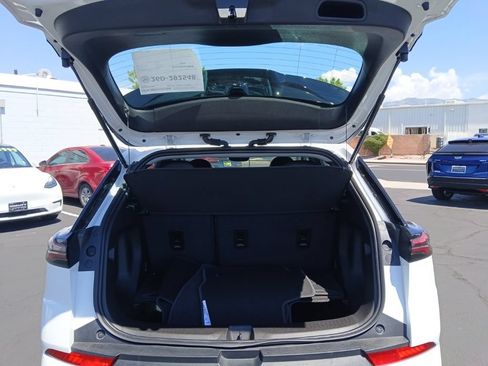 Used 2023 Chevrolet Bolt EUV Premier w/ Sun & Sound Package FWD image 6