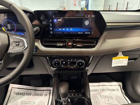 New 2026 Chevrolet TrailBlazer ACTIV w/ Convenience Package AWD/4WD image 12
