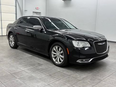 Used 2018 Chrysler 300 Limited AWD/4WD image 1