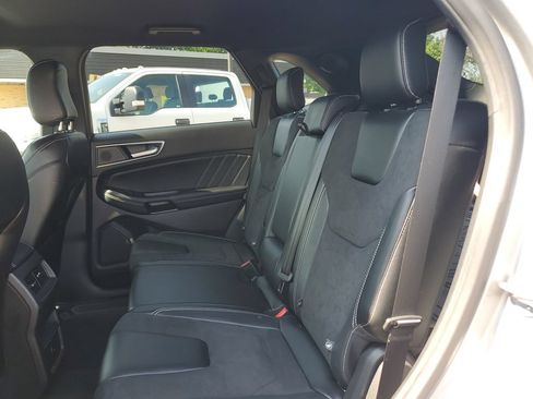 Used 2023 Ford Edge ST w/ Cargo Accessory Package AWD/4WD image 10