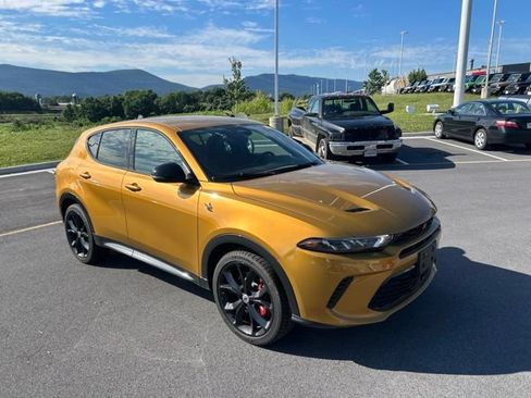 Used 2024 Dodge Hornet R/T AWD/4WD image 7