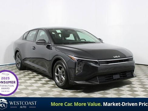 Used 2025 Kia K4 FWD image 1