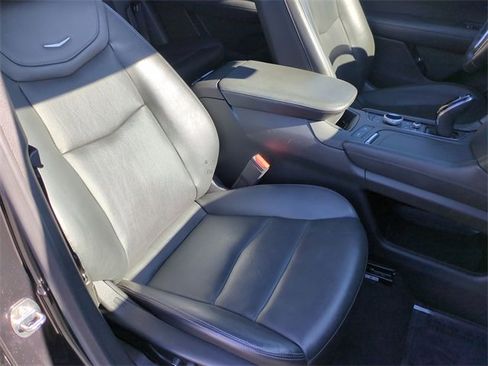 Used 2023 Cadillac XT5 Premium Luxury image 25