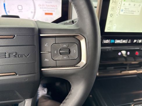 Used 2025 GMC Hummer EV 3X AWD/4WD image 51
