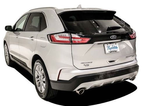 Used 2019 Ford Edge Titanium image 8