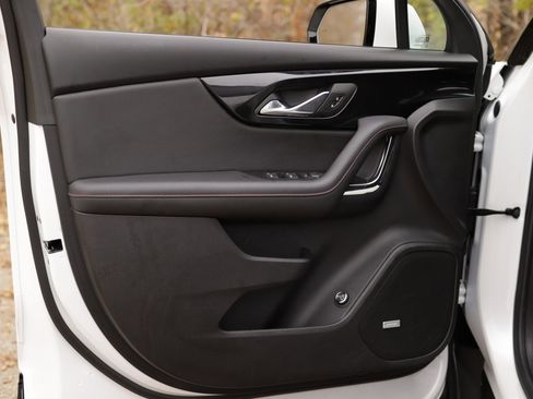 Used 2025 Chevrolet Blazer RS image 25