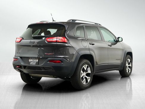 Used 2015 Jeep Cherokee Trailhawk w/ Leather Interior Group AWD/4WD image 5