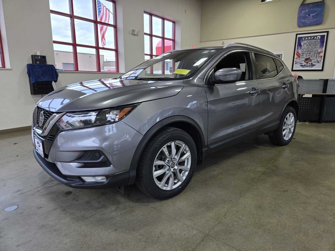 Used 2021 Nissan Rogue Sport SV AWD/4WD image 2