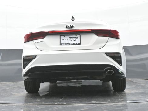 Used 2020 Kia Forte LXS FWD image 38