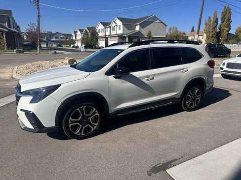 Used 2024 Subaru Ascent Limited image 9