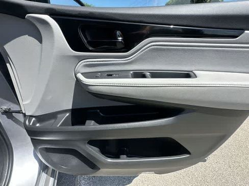 Used 2023 Honda Odyssey Touring image 26