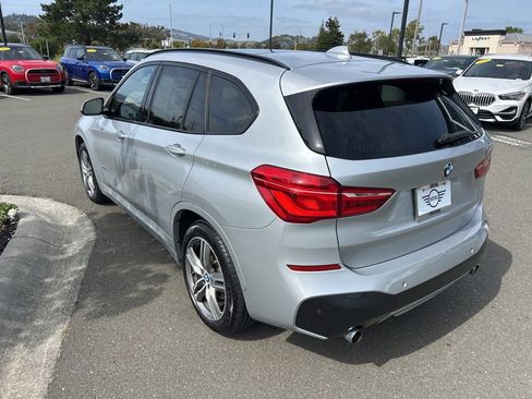 Used 2017 BMW X1 xDrive28i AWD/4WD image 3
