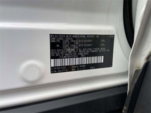 Used 2024 Toyota RAV4 LE image 32
