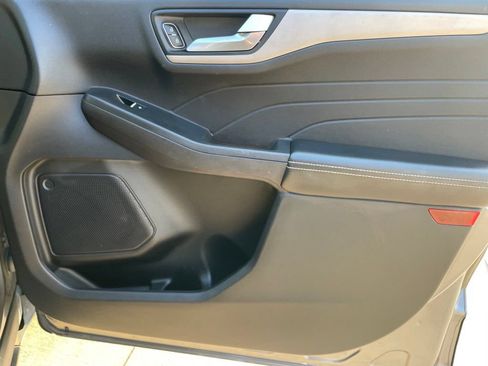 Used 2022 Ford Escape SEL FWD image 26