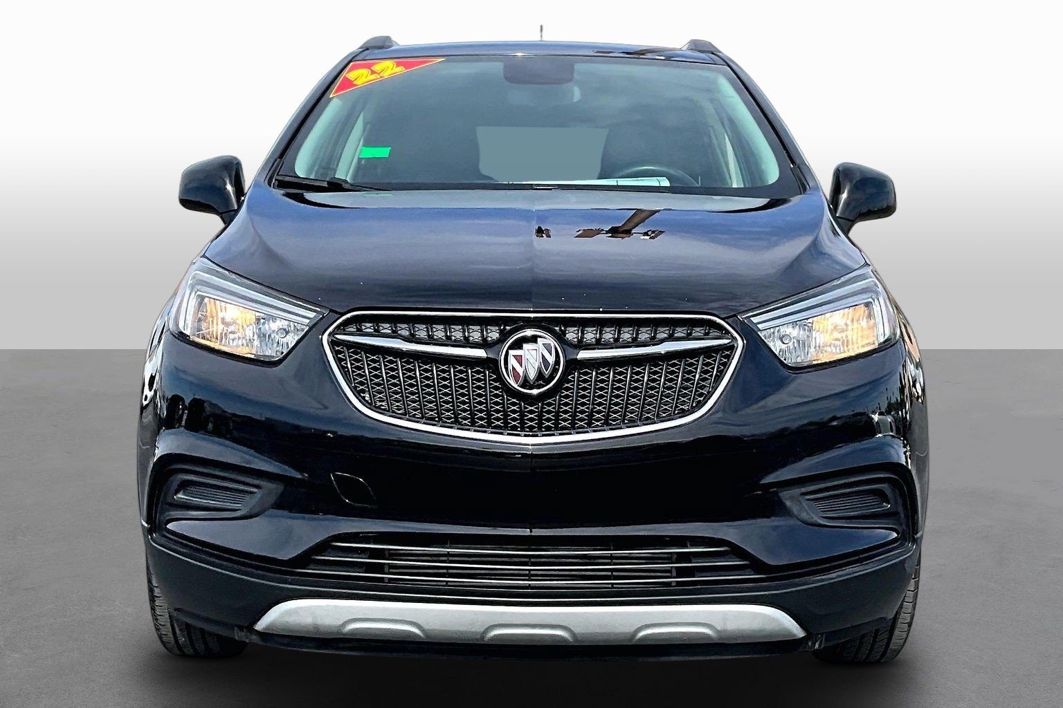Used 2022 Buick Encore Preferred w/ Safety Package FWD image 3