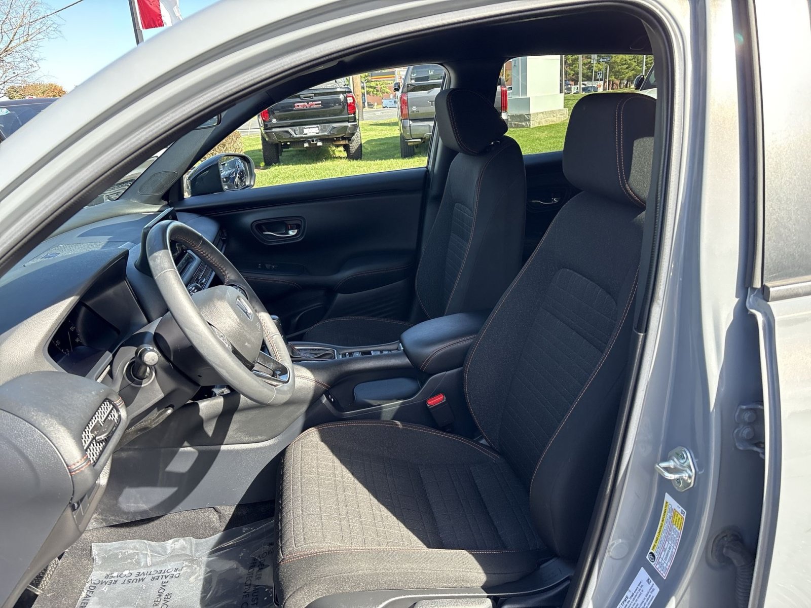 Used 2024 Honda HR-V Sport image 13
