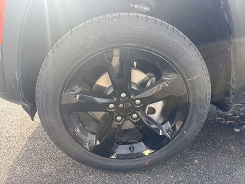 New 2026 Jeep Grand Cherokee Limited image 8