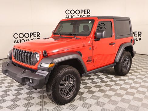 Used 2025 Jeep Wrangler Sport AWD/4WD image 10