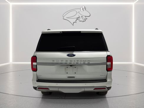 Used 2024 Ford Expedition Max XLT AWD/4WD image 4