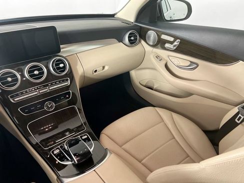 Used 2021 Mercedes-Benz C 300 4MATIC Sedan image 22