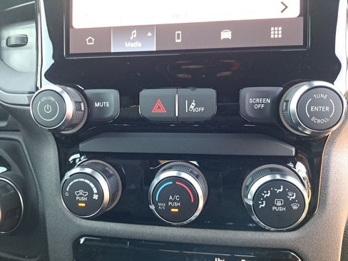 New 2026 RAM 1500 Express image 4