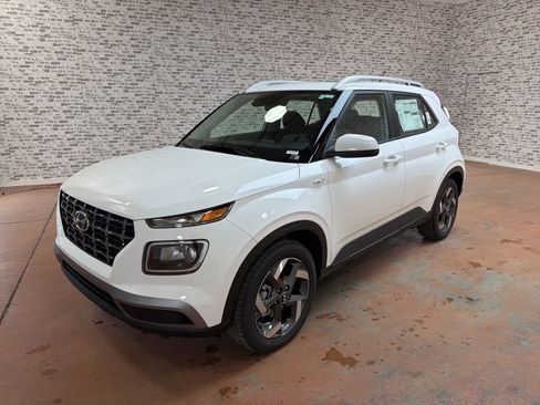 New 2026 Hyundai Venue SEL image 3